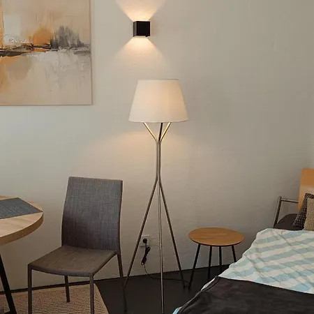 アパート Einzimmerwohnung Mit Doppelbett ナーゴルト