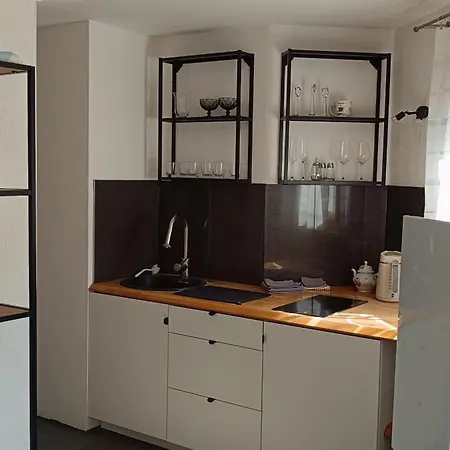 Einzimmerwohnung Mit Doppelbett アパート ナーゴルト