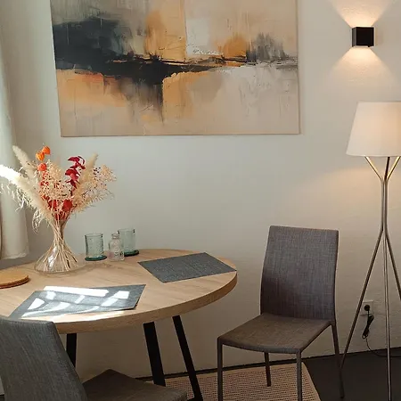 アパート Einzimmerwohnung Mit Doppelbett ナーゴルト