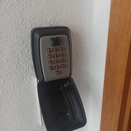 Einzimmerwohnung Mit Doppelbett * נאגולד